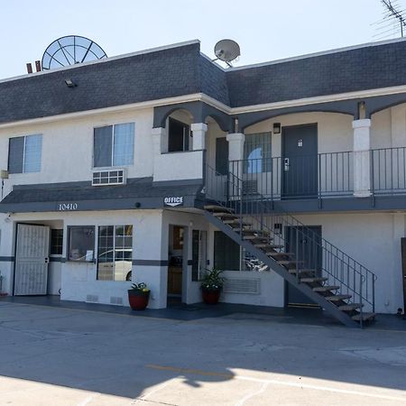 Value Inn Bellflower Bagian luar foto