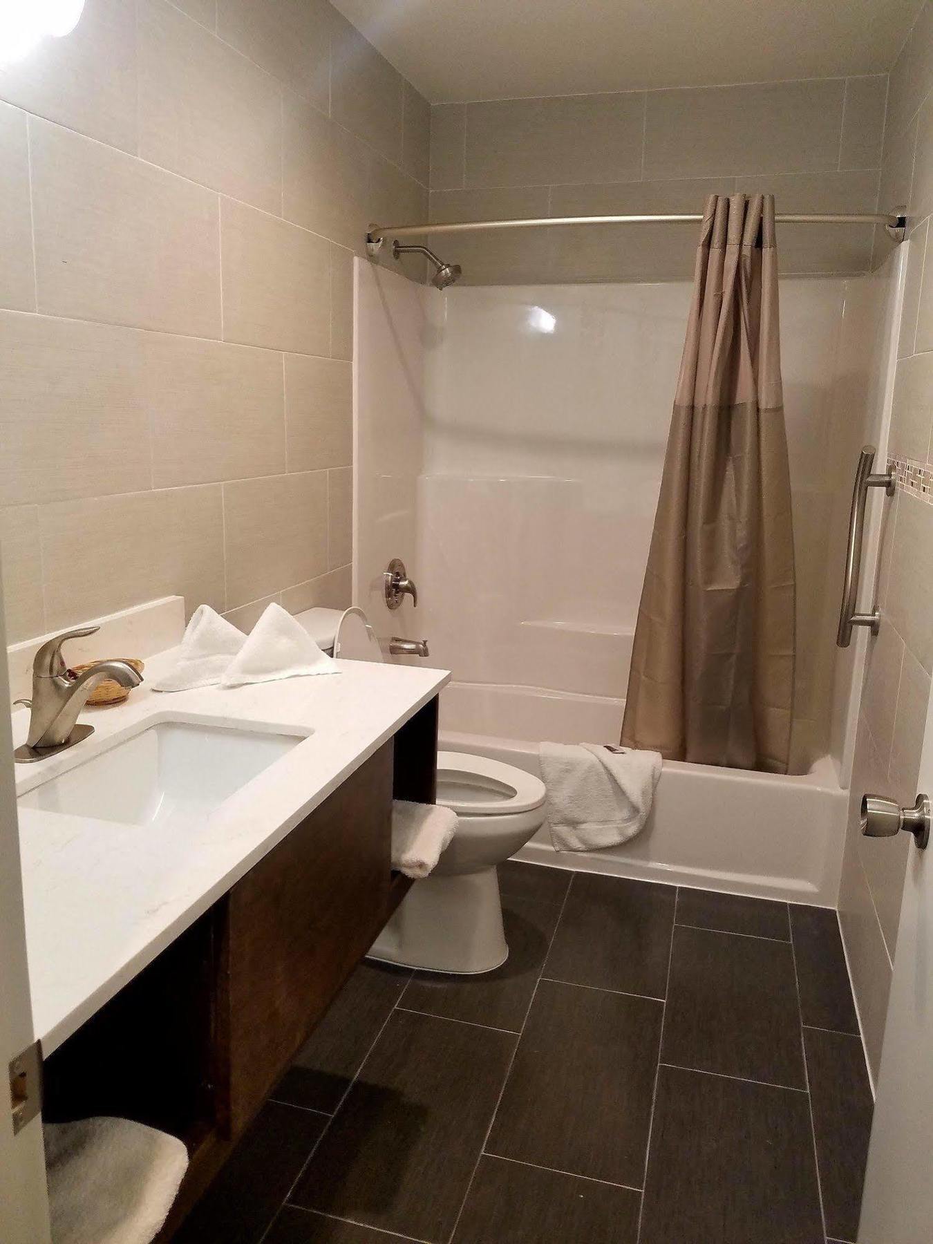 Value Inn Bellflower Bagian luar foto